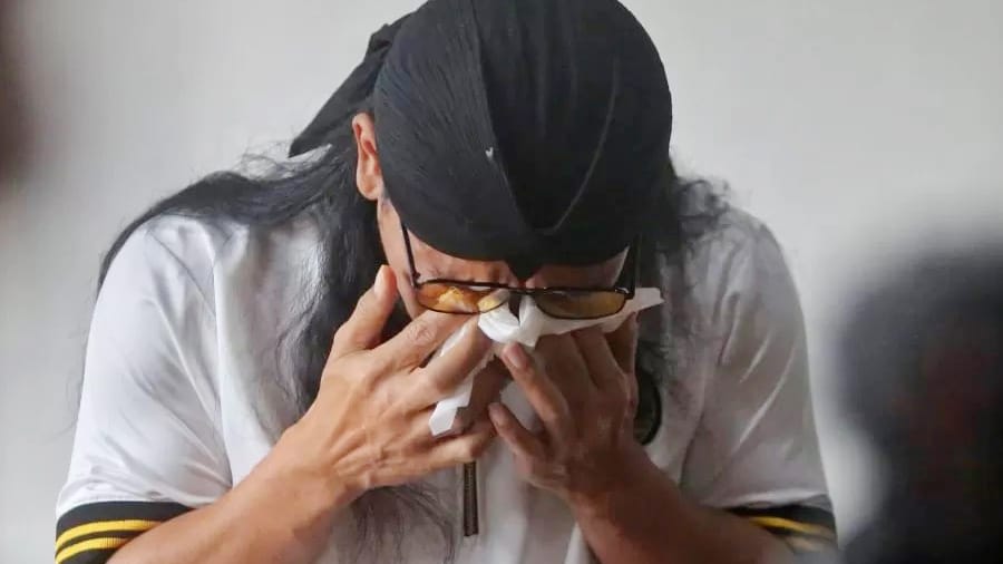 Tahta Mencair Setelah Di Guyur Air Manis Tahan Tangis Gus Miftah Undur Diri Dari Jabatan