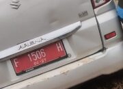 Mobil Desa Jonggol Terekam di Arena Sabung Ayam Mobil Desa Jonggol Terekam di Arena Sabung Ayam