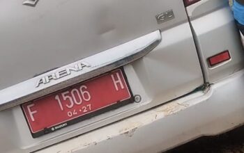 Mobil Desa Jonggol Terekam di Arena Sabung Ayam