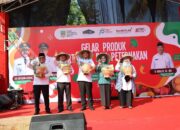 Bangkitkan Kekuatan Pertanian, Wabup Bekasi Dorong Anak Muda Jadi Pelopor Petani Modern Bangkitkan Kekuatan Pertanian, Wabup Bekasi Dorong Anak Muda Jadi Pelopor Petani Modern