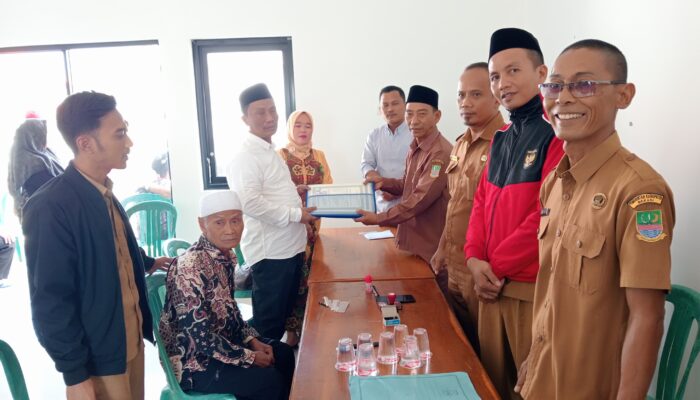 Lanjutkan Kepemimpinan, untuk Melanjutkan Pembangun Medalkrisna Lebih Baik Lagi, H. Samid Resmi Mendaftar Calon Kades 2026-2034